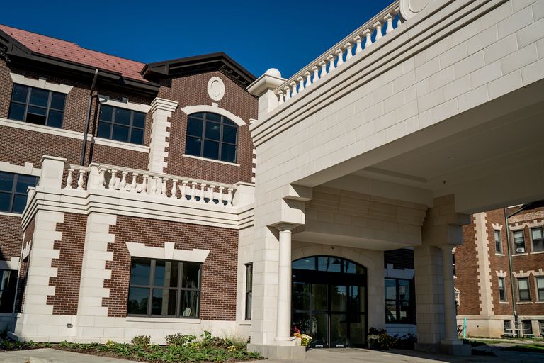 Meadowbrook Manor Lagrange Pricing, Photos and Floor Plans in La